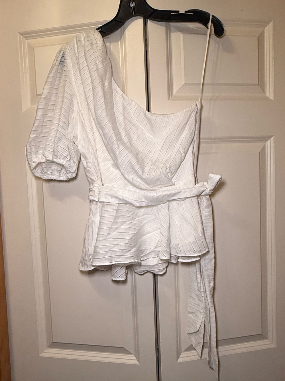 Nine West White One-Shoulder Peplum Top with Waist Tie